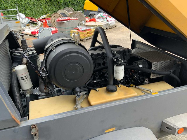 2012 atlas copco xahs 107 compressor aanhangwagen - afbeelding 12 van  18