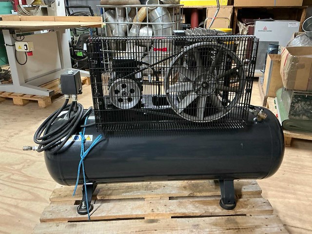 2012 balma lt150 zuigercompressor - afbeelding 6 van  11