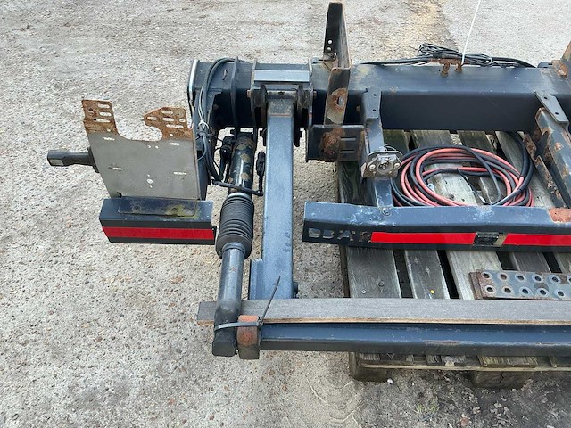 2012 b.a.r bc 2000s4 - c4 hydraulische laadklep - afbeelding 11 van  14