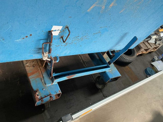 2012 bauer ak100 afvalcontainer - afbeelding 7 van  8