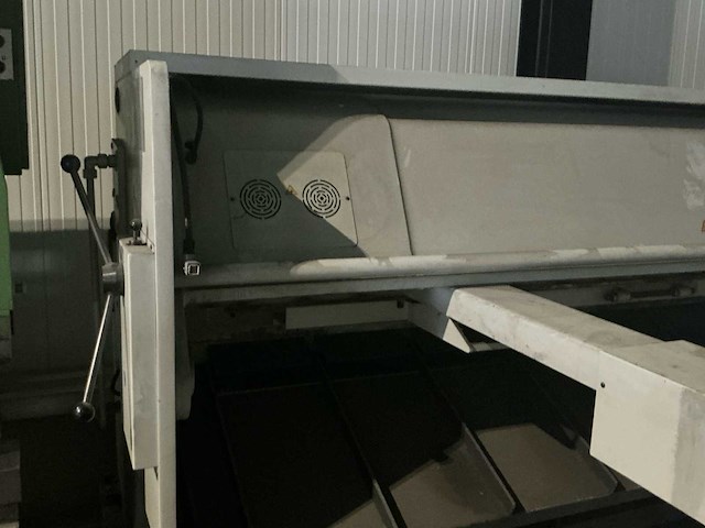 2012 baykal hgl 3100x6 hydraulische platenschaar - afbeelding 6 van  21