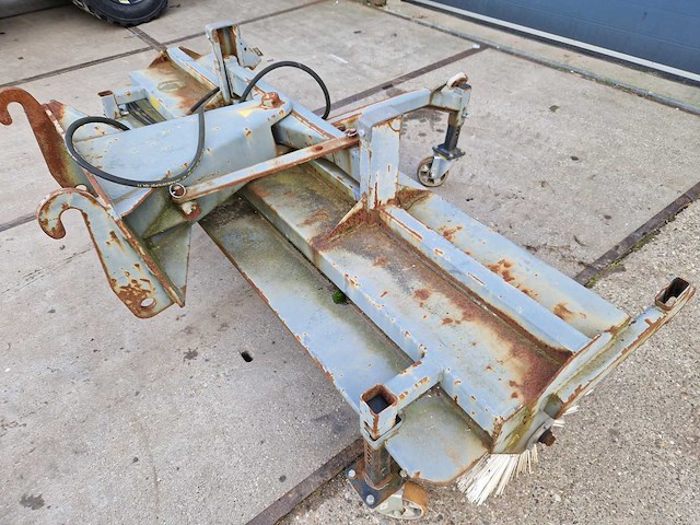 2012 bema 2300 hydraulische borstel - afbeelding 3 van  5