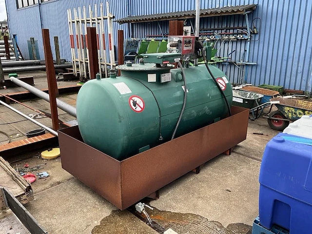 2012 berg-o-tool diesel opslag tank (1500l) - afbeelding 2 van  6