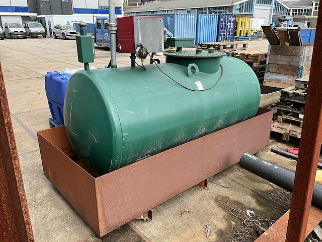 2012 berg-o-tool diesel opslag tank (1500l) - afbeelding 4 van  6