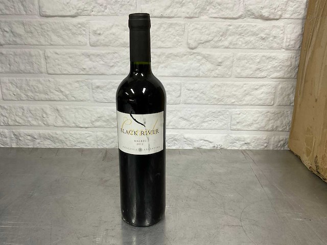 2012 black river malbec (6x) - afbeelding 1 van  4