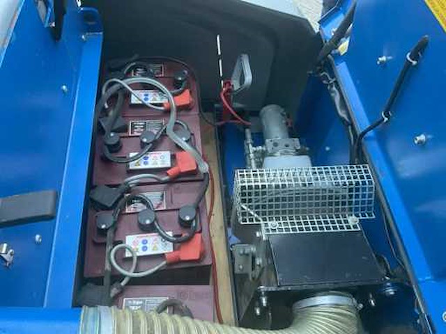 2012 blue q78 zelfrijdende veegmachine - afbeelding 6 van  17