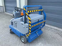 2012 blue q78 zelfrijdende veegmachine - afbeelding 8 van  17