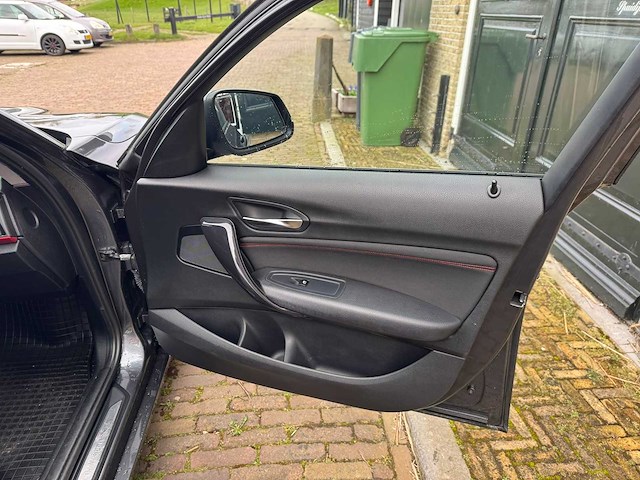 2012 bmw 1-serie 116i business+ m-sport 66-tdl-4 - afbeelding 3 van  25