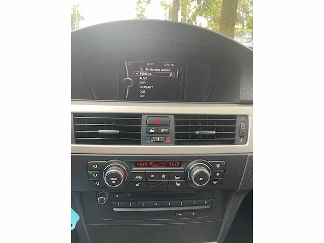 2012 bmw 3-serie touring 320d luxury line personenauto - afbeelding 4 van  12