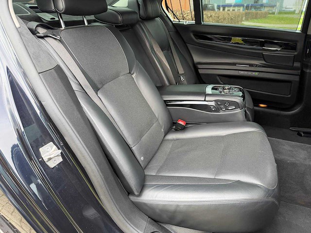 2012 bmw 7-serie 760li v12 personenauto - afbeelding 24 van  39
