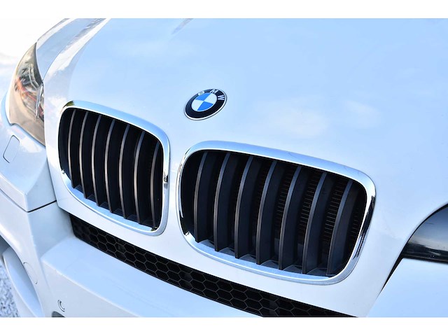2012 bmw x5m suv 4,4l twin-turbocharged v8 btw auto - afbeelding 4 van  19