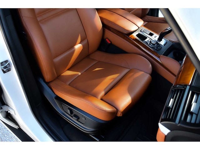2012 bmw x5m suv 4,4l twin-turbocharged v8 btw auto - afbeelding 32 van  69