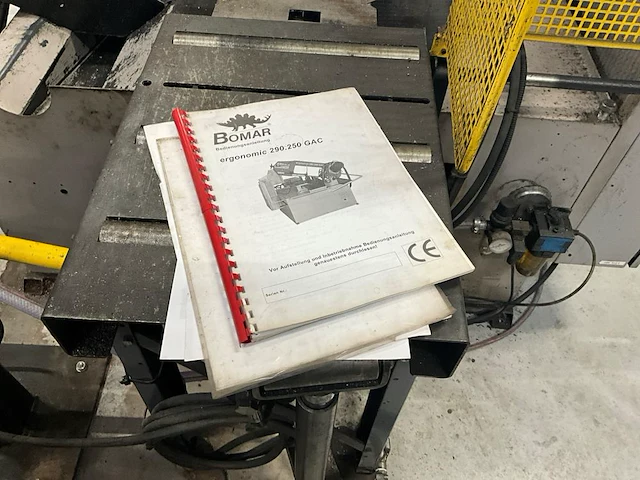 2012 bomar ergonomic 290.250ga metaal bandzaag - afbeelding 10 van  10