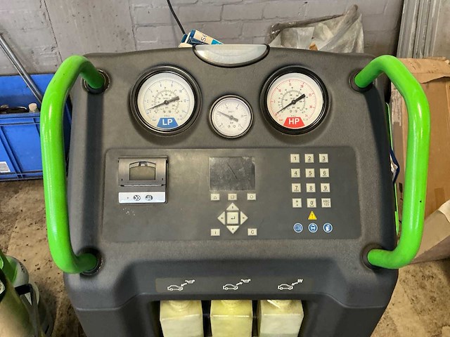 2012 bosch acs 650 airco test- en vulapparaat - afbeelding 12 van  14