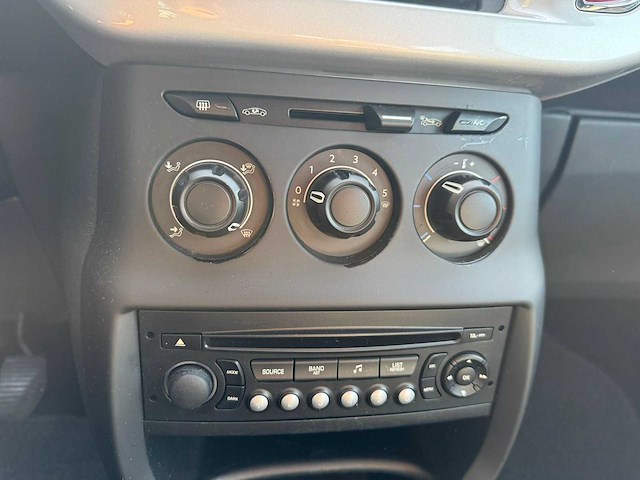 2012 citroen ds3 1.4 chic sport 74-xjs-6 - afbeelding 3 van  5