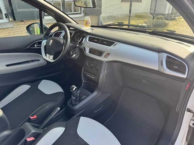 2012 citroen ds3 1.4 chic sport 74-xjs-6 - afbeelding 14 van  29