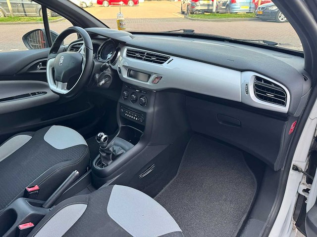 2012 citroen ds3 1.4 chic sport 74-xjs-6 - afbeelding 26 van  29