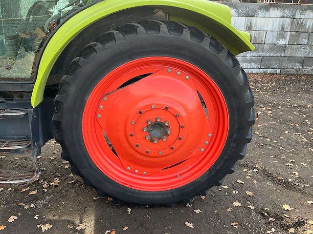 2012 claas 410 arion vierwielaangedreven landbouwtractor - afbeelding 2 van  62