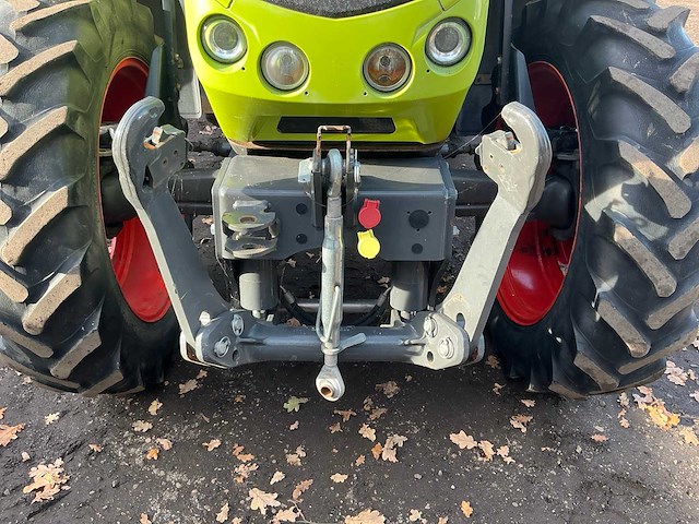 2012 claas 410 arion vierwielaangedreven landbouwtractor - afbeelding 8 van  62