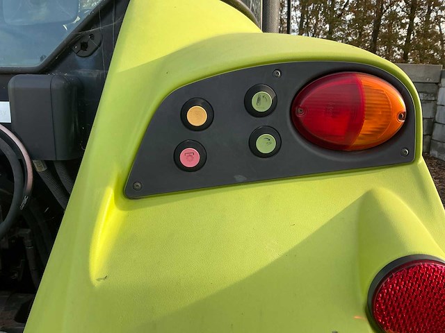 2012 claas 410 arion vierwielaangedreven landbouwtractor - afbeelding 27 van  62