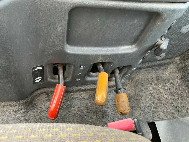 2012 claas 410 arion vierwielaangedreven landbouwtractor - afbeelding 47 van  62