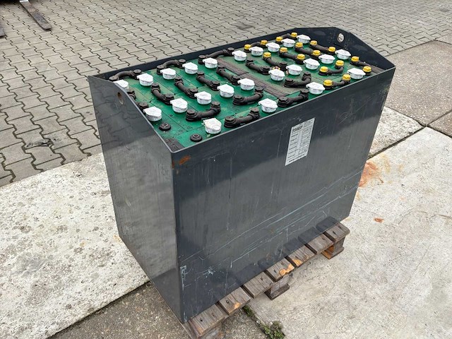 2012 corbat 48v / 620ah heftruck accu - afbeelding 2 van  3