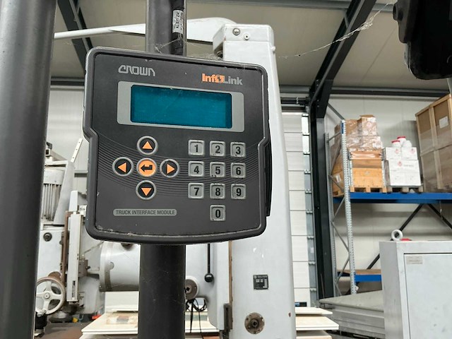 2012 crown esr5000 reach truck - afbeelding 8 van  8