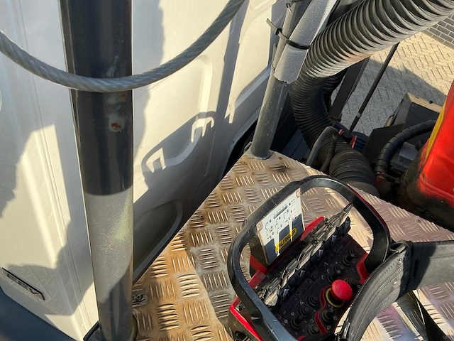 2012 daf lf 3 zijdige kippervrachtwagen met palfinger laadkraan - afbeelding 15 van  41