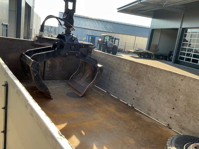 2012 daf lf 3 zijdige kippervrachtwagen met palfinger laadkraan - afbeelding 25 van  41