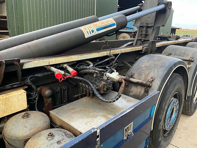 2012 daf xf 105 460 vrachtwagen met vdl haakarmsysteem - afbeelding 8 van  39