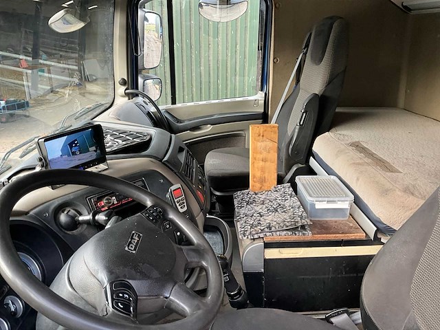 2012 daf xf 105 460 vrachtwagen met vdl haakarmsysteem - afbeelding 18 van  39