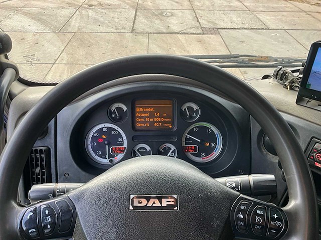 2012 daf xf 105 460 vrachtwagen met vdl haakarmsysteem - afbeelding 19 van  39