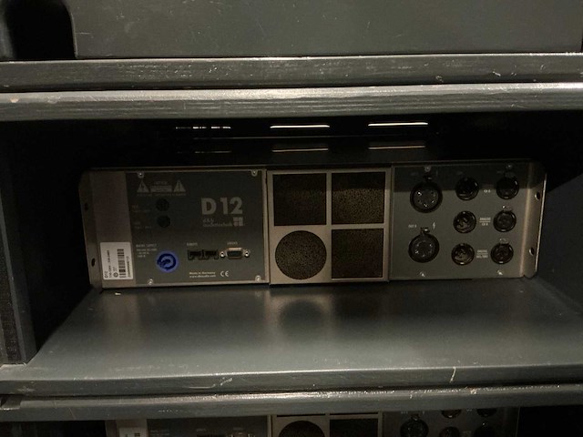 2012 d&b audiotechnik d12 versterker - afbeelding 3 van  4