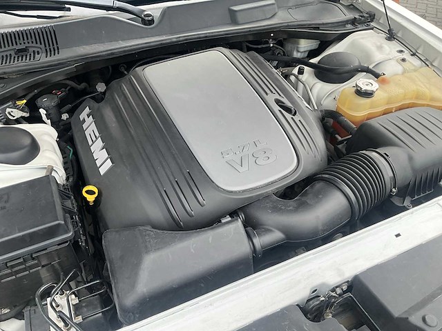 2012 dodge challenger 5.7 rt v8 hemi personenauto - afbeelding 28 van  31
