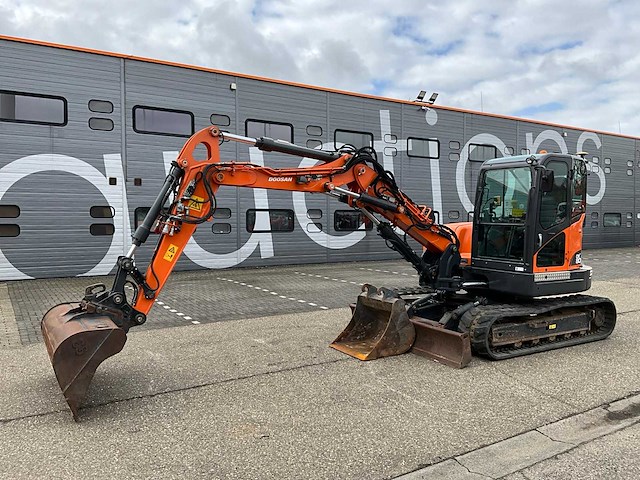 2012 doosan dx80r 2pc boom midigraafmachine met topcon x53i gps systeem - afbeelding 12 van  48