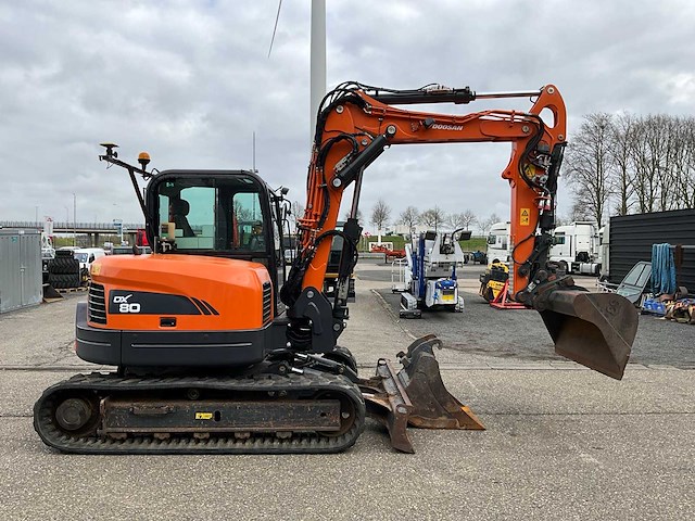2012 doosan dx80r 2pc boom midigraafmachine met topcon x53i gps systeem - afbeelding 46 van  48
