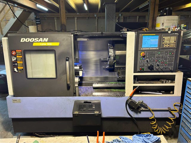 2012 doosan lynx 300 cnc-draaibank - afbeelding 1 van  22