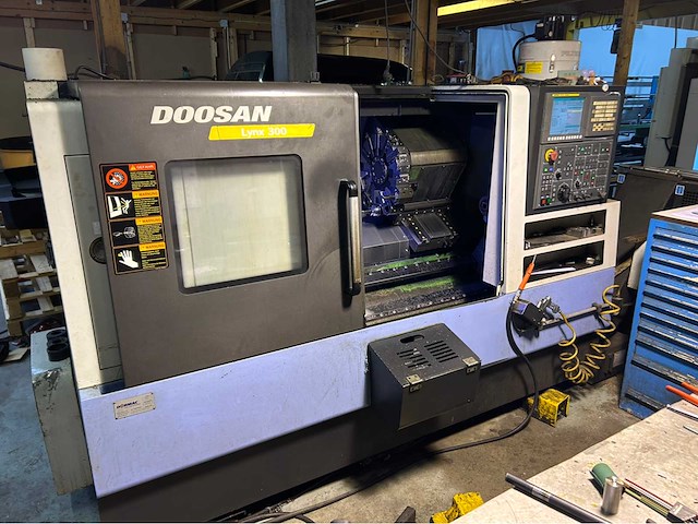 2012 doosan lynx 300 cnc-draaibank - afbeelding 16 van  22
