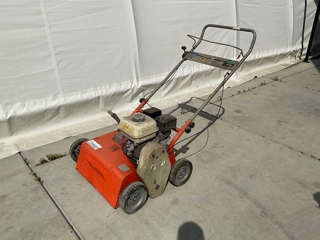 2012 dori sc520 pro h verticuteermachine - afbeelding 1 van  10