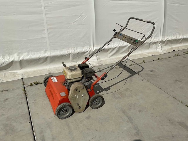 2012 dori sc520 pro h verticuteermachine - afbeelding 4 van  10