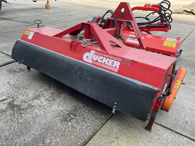 2012 dücker hdk 1800 veegmachine - afbeelding 1 van  9