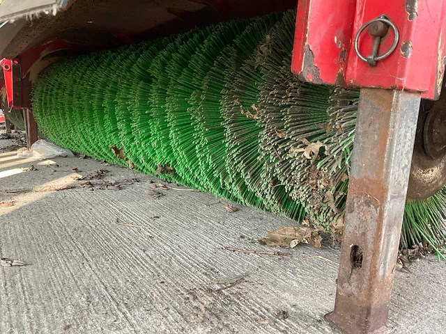 2012 dücker hdk 1800 veegmachine - afbeelding 8 van  9