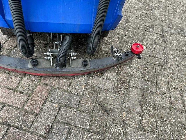 2012 dulevo h1020r schoonmaakapparaat - afbeelding 2 van  12