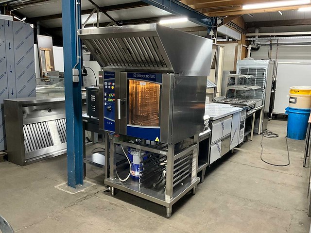 2012 electrolux aos 061eba2 combisteamer - afbeelding 1 van  10