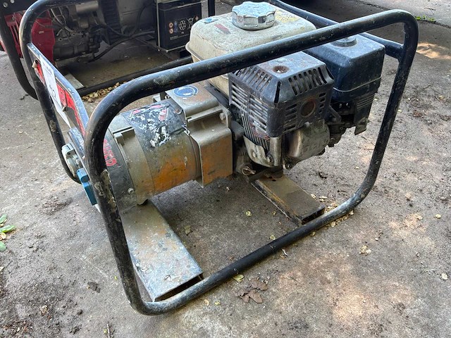 2012 europower ep3300 aggregaat - afbeelding 3 van  5