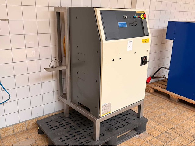 2012 fanic robot controller - afbeelding 2 van  5