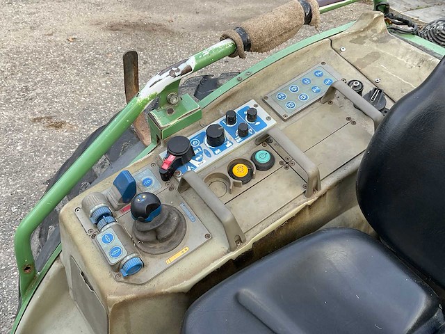 2012 fendt 209 compacttractor - afbeelding 6 van  16