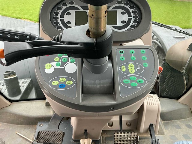 2012 fendt 927 vario vierwielaangedreven landbouwtractor - afbeelding 22 van  43