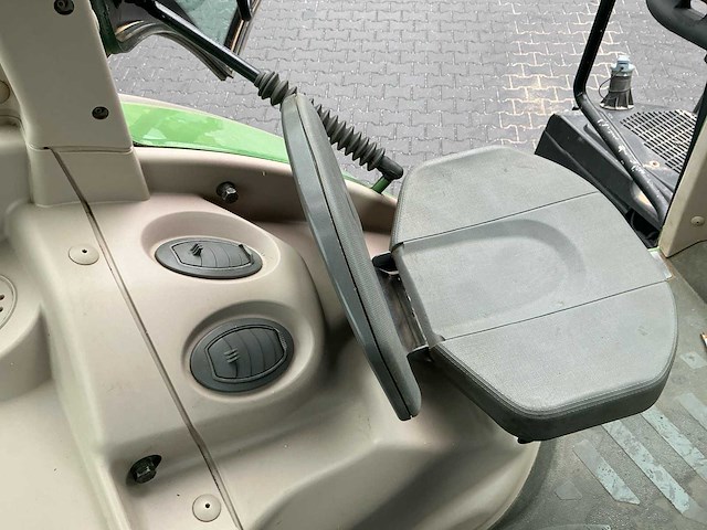 2012 fendt 927 vario vierwielaangedreven landbouwtractor - afbeelding 33 van  43