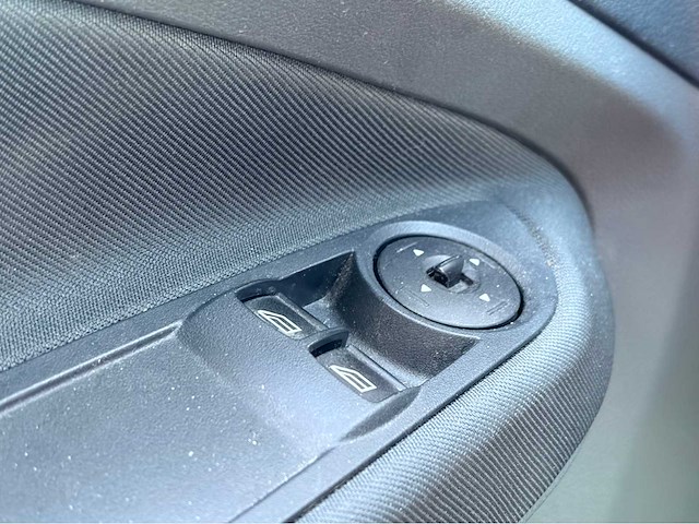 2012 ford c-max airco - pano - 1.6 trend personenauto - afbeelding 6 van  12